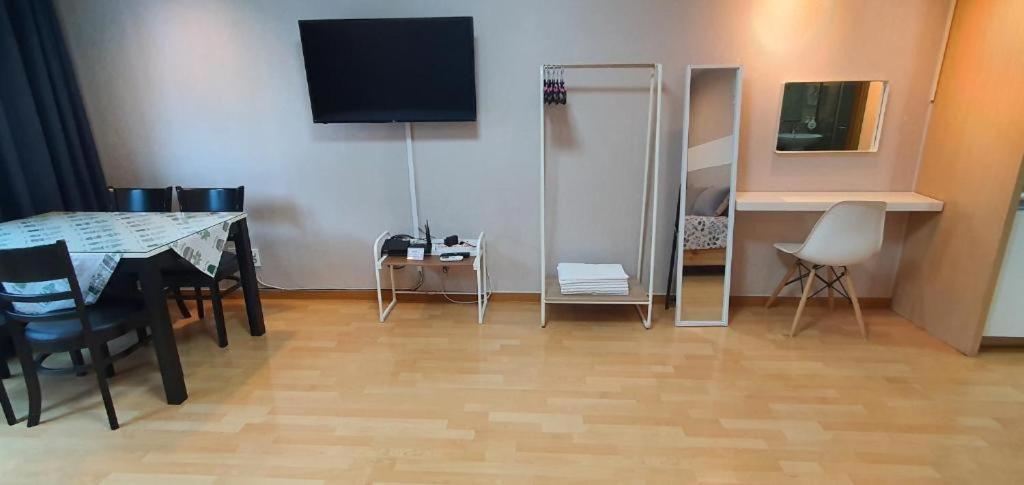 Jsm Studio Hongdae Seoel Buitenkant foto