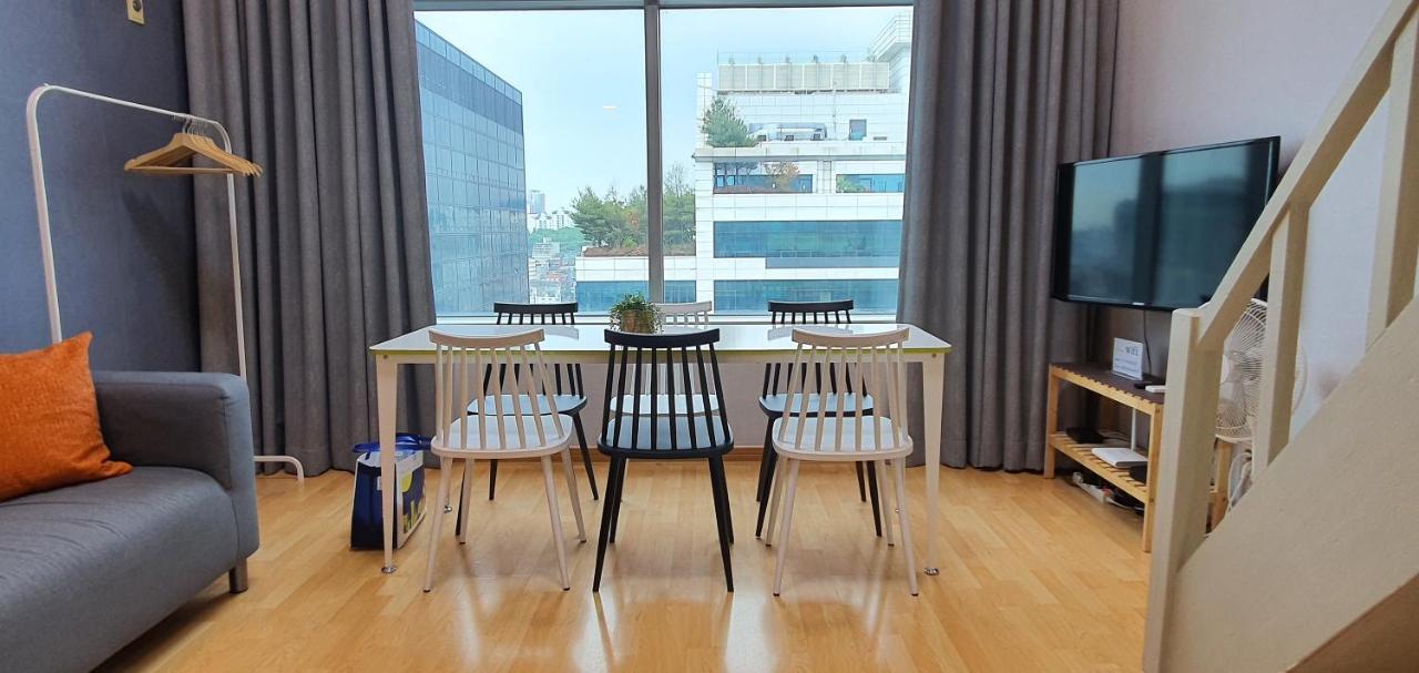 Jsm Studio Hongdae Seoel Buitenkant foto